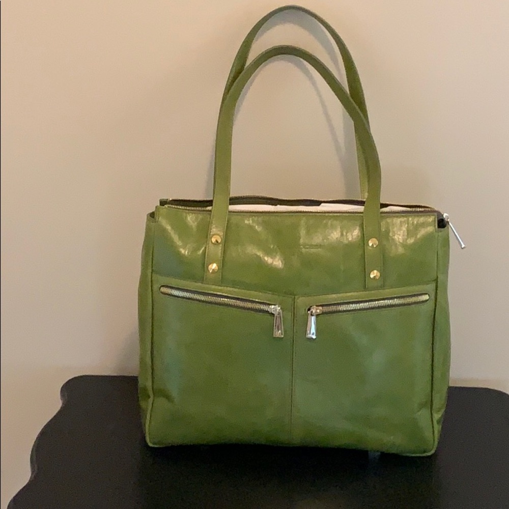 Beautiful peridot green Massaccesi Modena purse.